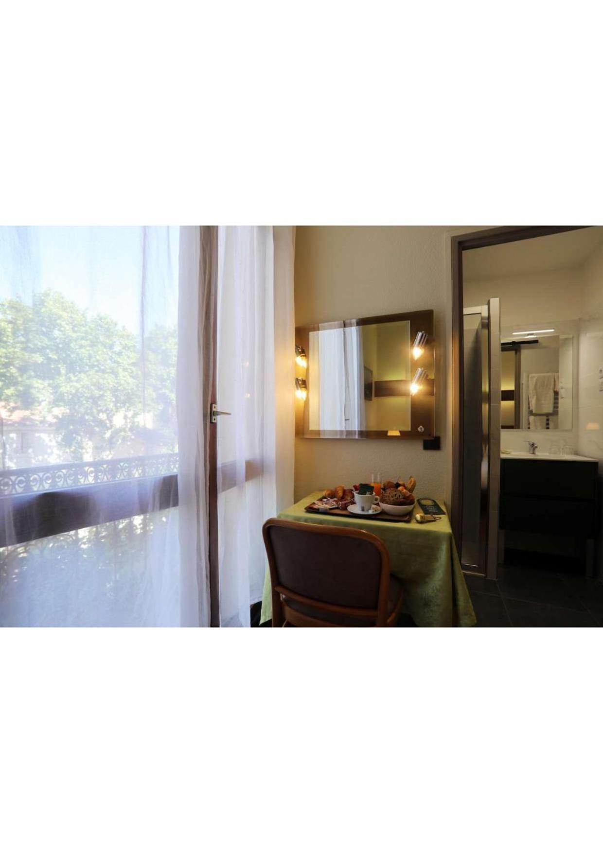 Hotel Belleville Lamalou-les-Bains Zewnętrze zdjęcie