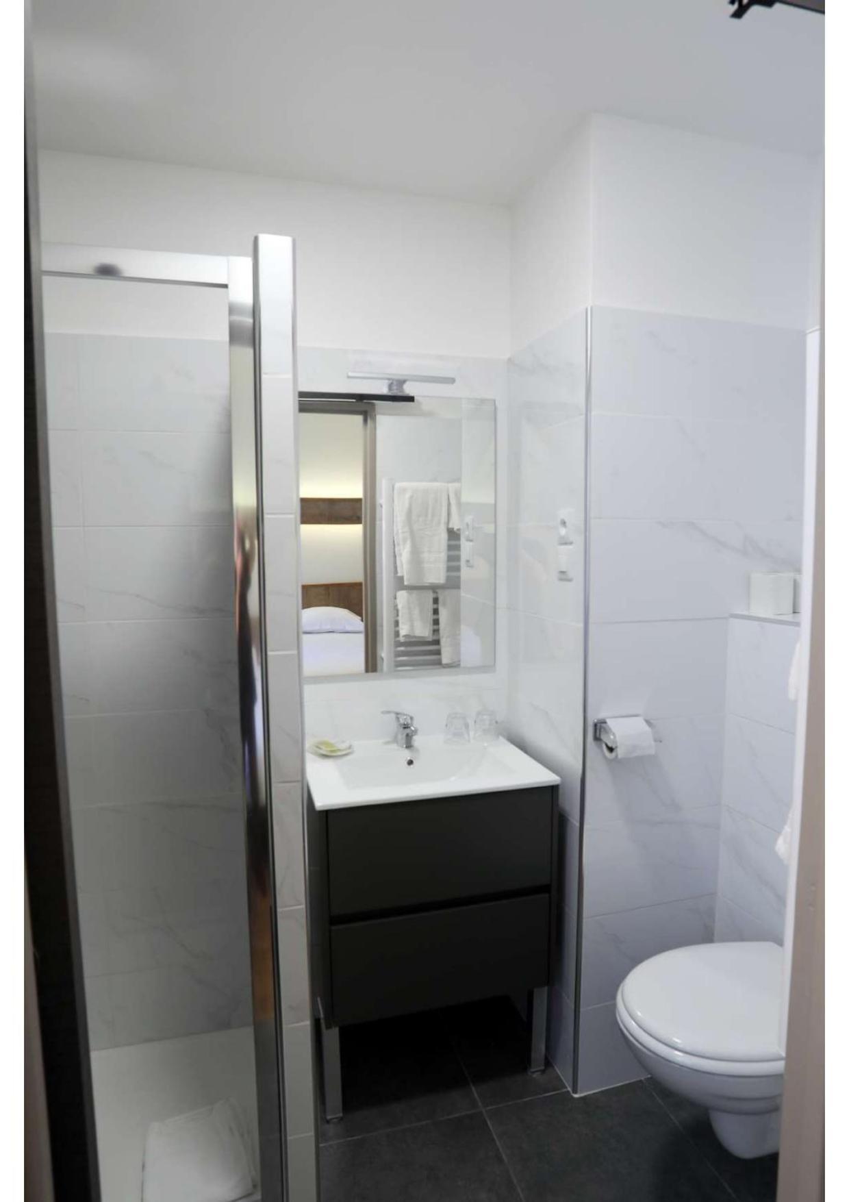 Hotel Belleville Lamalou-les-Bains Zewnętrze zdjęcie